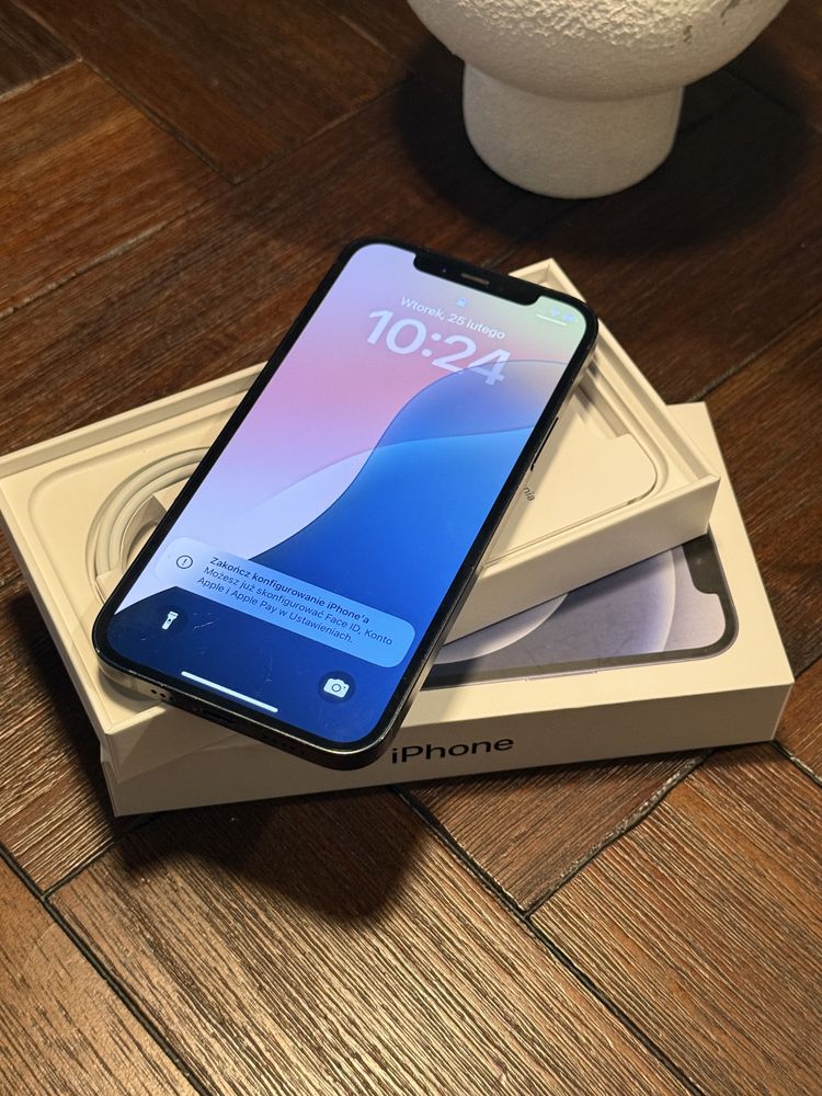 iPhone 12 64GB używany