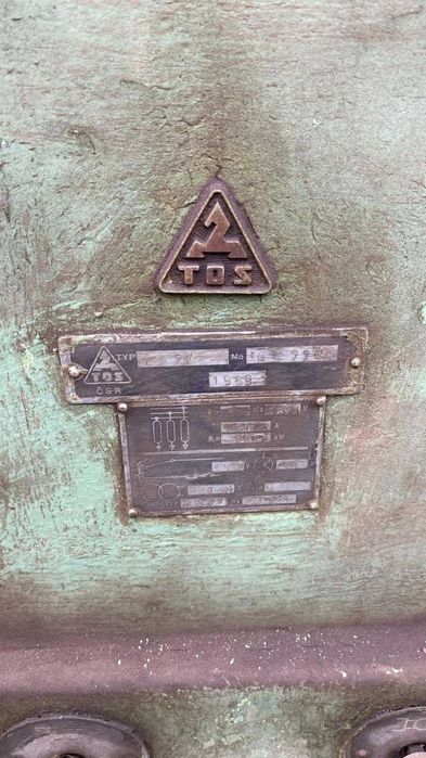 Продам фрезерний верстат