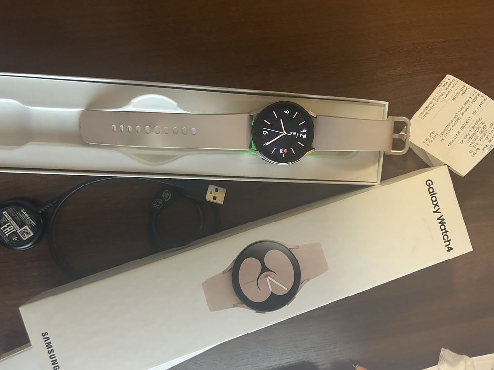 Смарт годинник Samsung Galaxy watch 4 40mm Gold