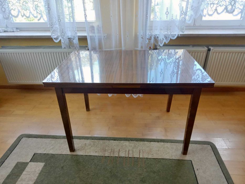 Stół jadalniany rozkładany