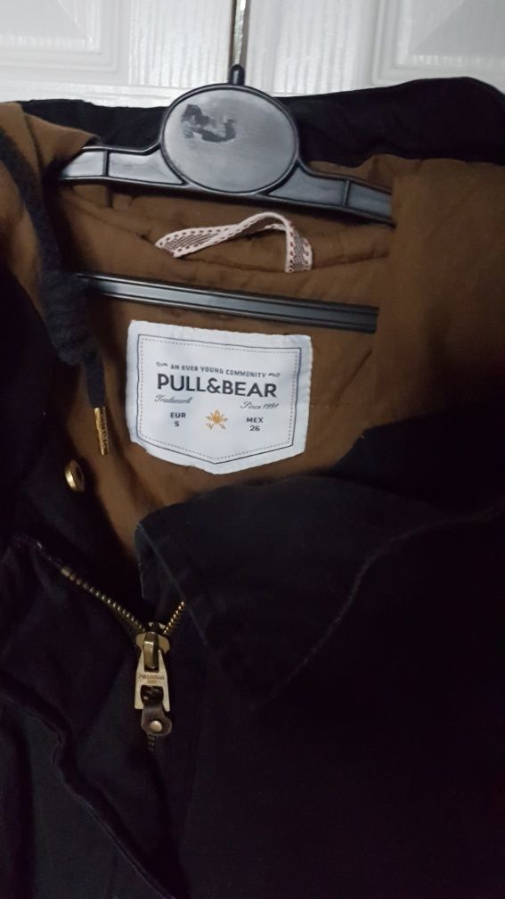 Pull&bear 164 cm kurtka czarna młodzieżowa