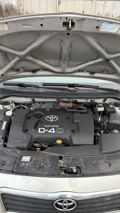 Toyota Avensis 2.0 дізель в гарному стані