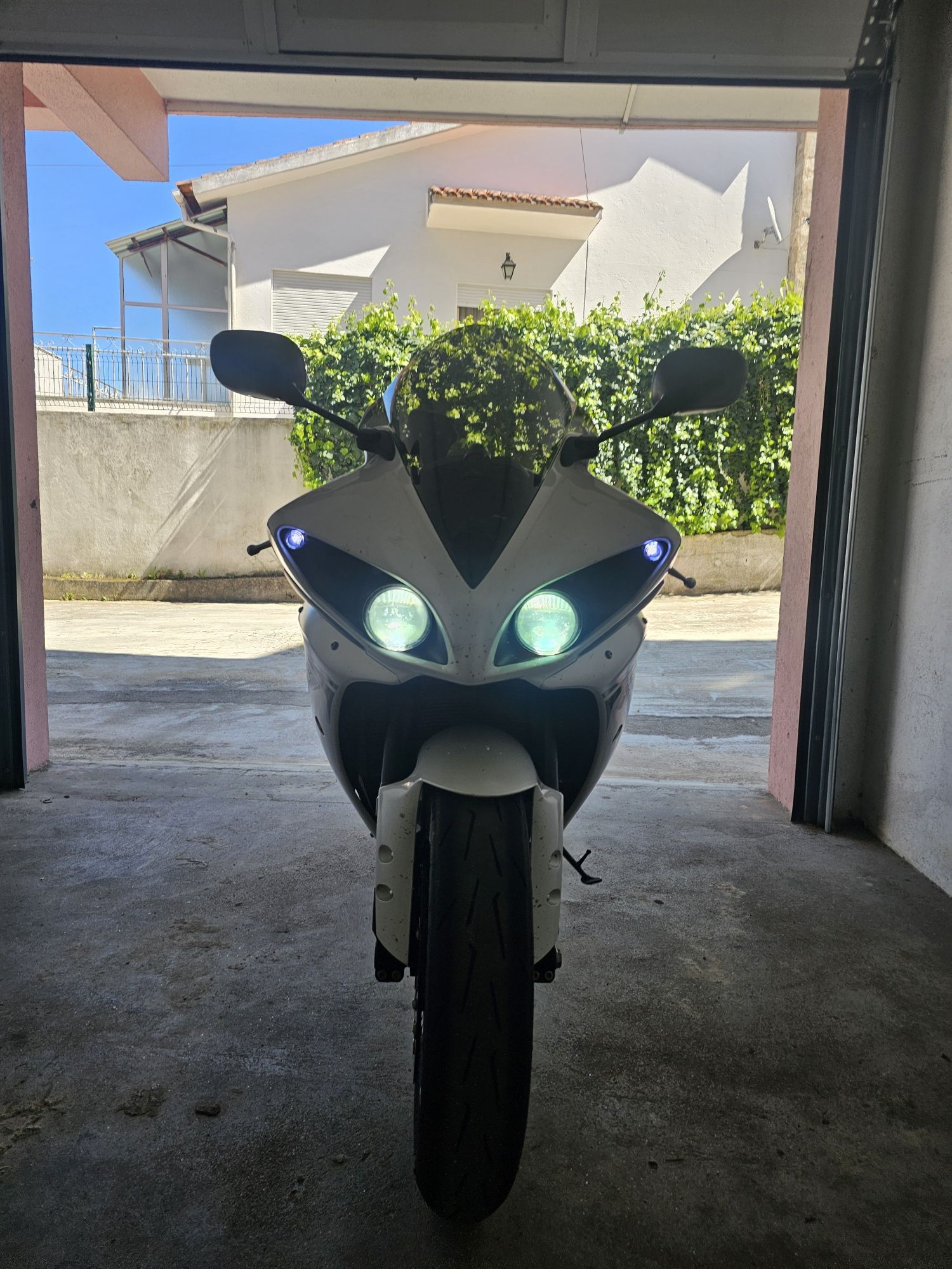 Yamaha R1 Crossplane