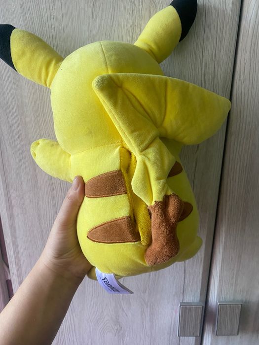 Іграшка пікачу оригінал