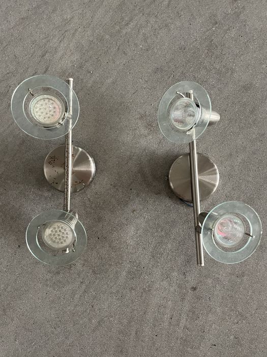 Diversos apliques de iluminação