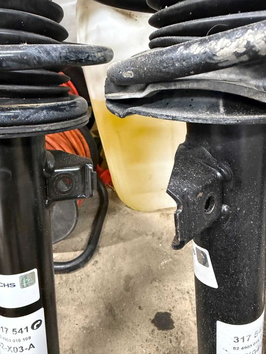 Передні стійки E46