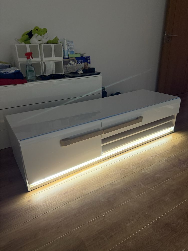 Vendo movel tv gama Montreal