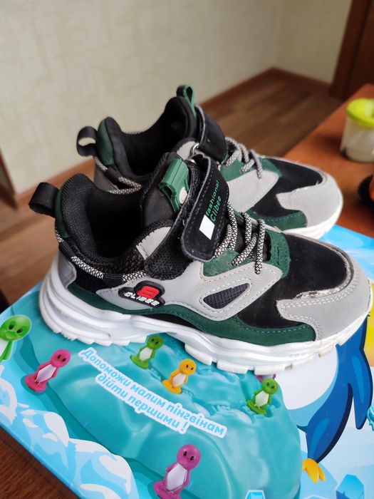 Кроссовки кросовки