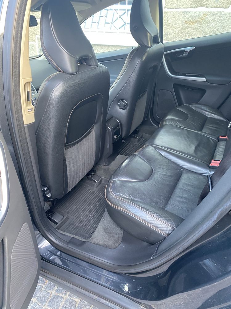 Volvo XC60 drive