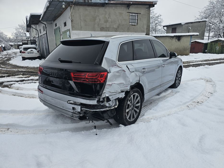 Ауді Q7 Audi  Q7