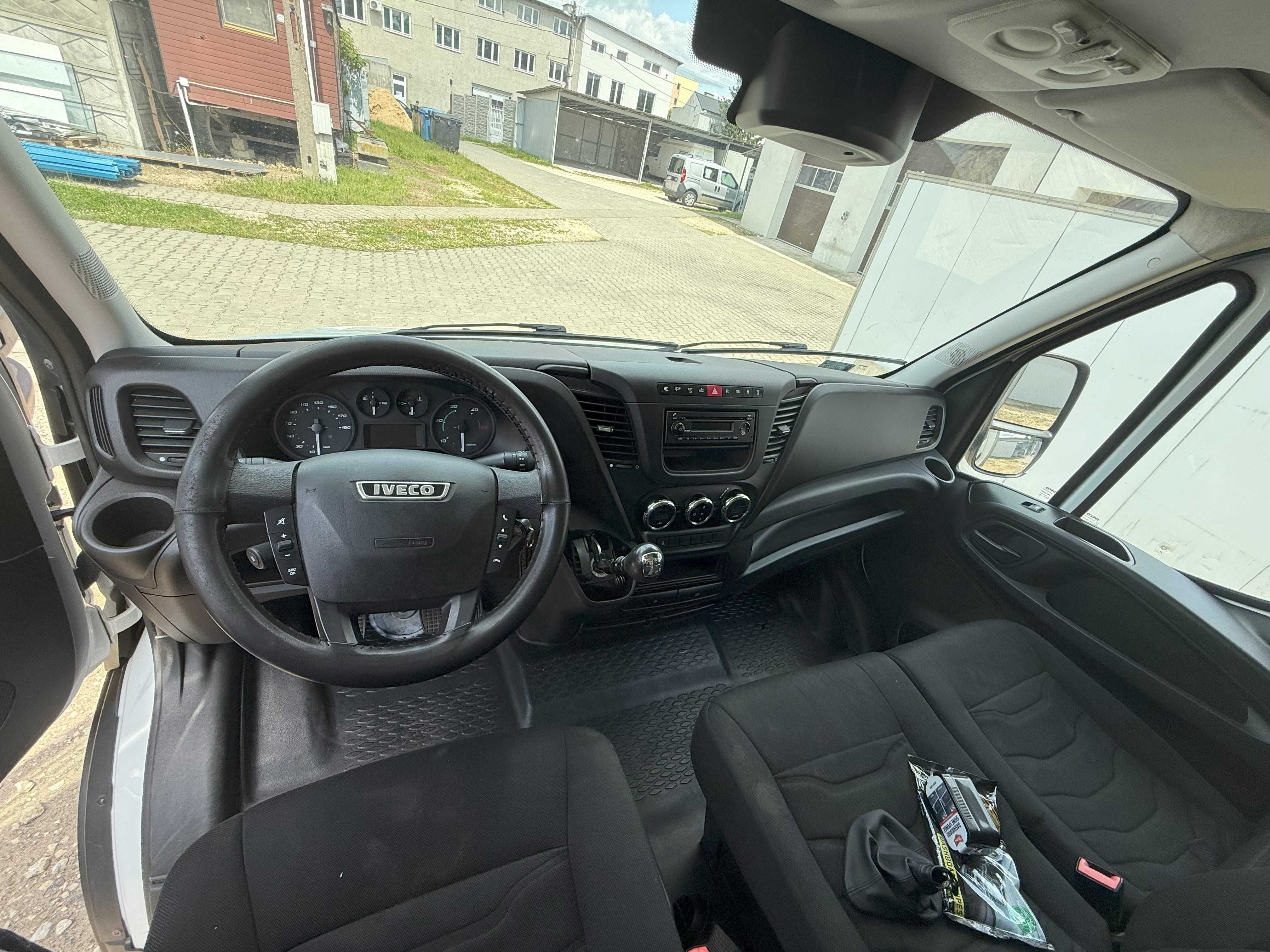 IVECO 3.0  plandeka winda