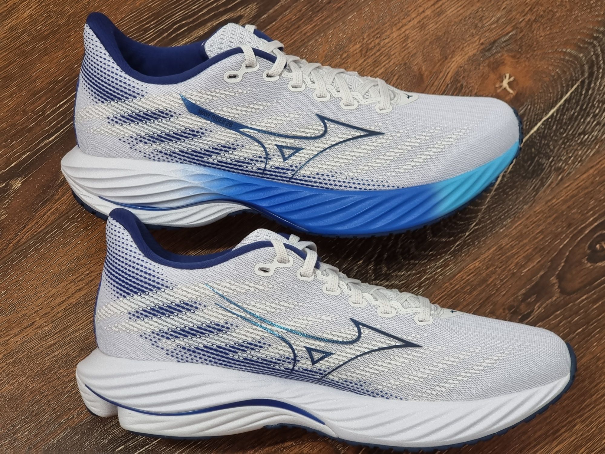 Оригінал 100% чоловічі кросівки Mizuno WAVE RIDER 28   EUR 42.5