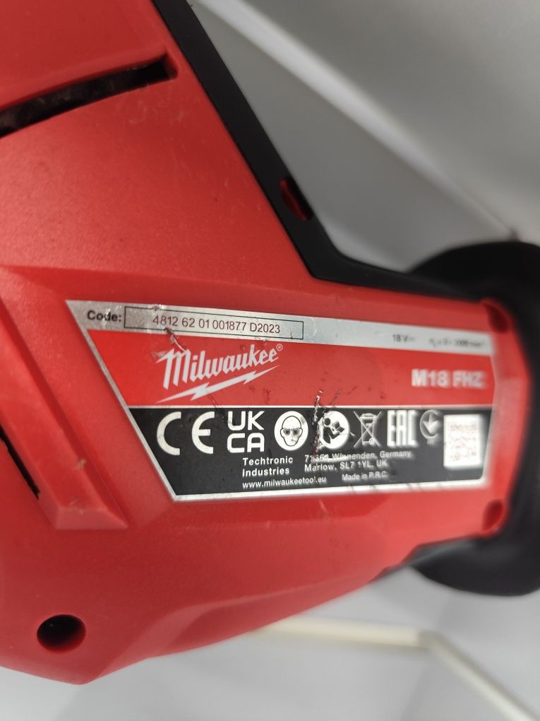 Milwaukee M18 FHZ безщіткова шабельна пилка Мілвоке оригінал