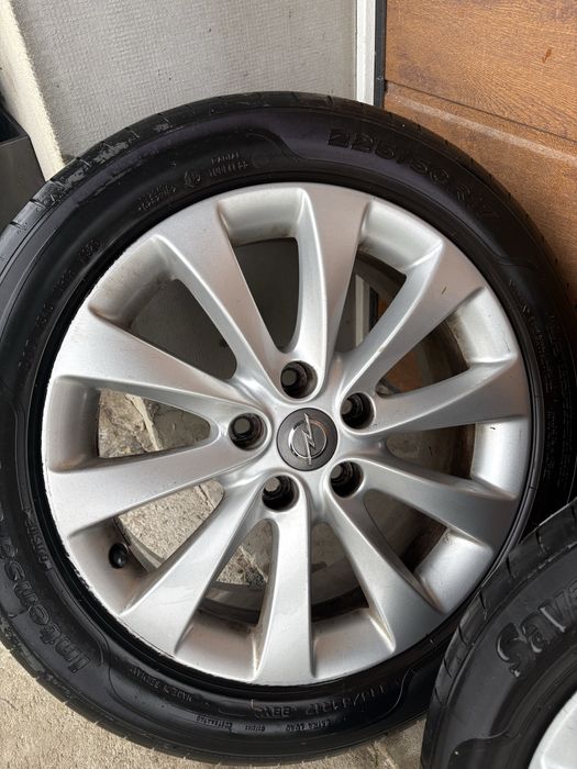 Felgi Opel z oponami 225/50 R17