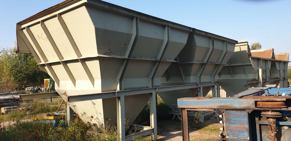 Zbiorniki kruszywa 2 komory z taśmami