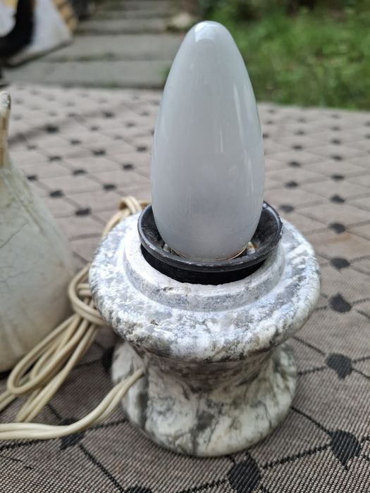 Lampka stolikowa, nocna z marmuru I alabastru, vintage