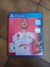 Gra ps4 Fifa 20.