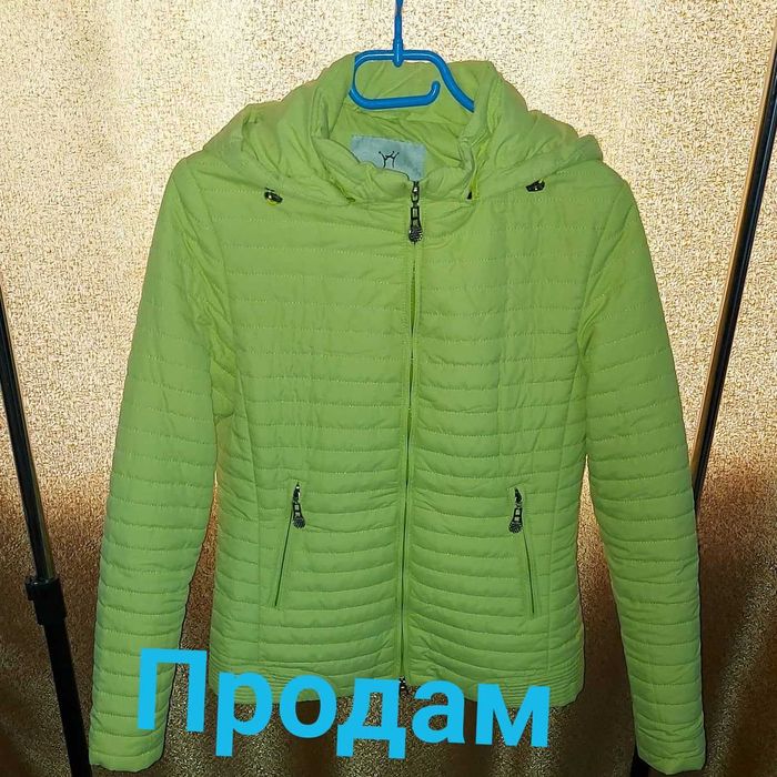 Демисезонная куртка