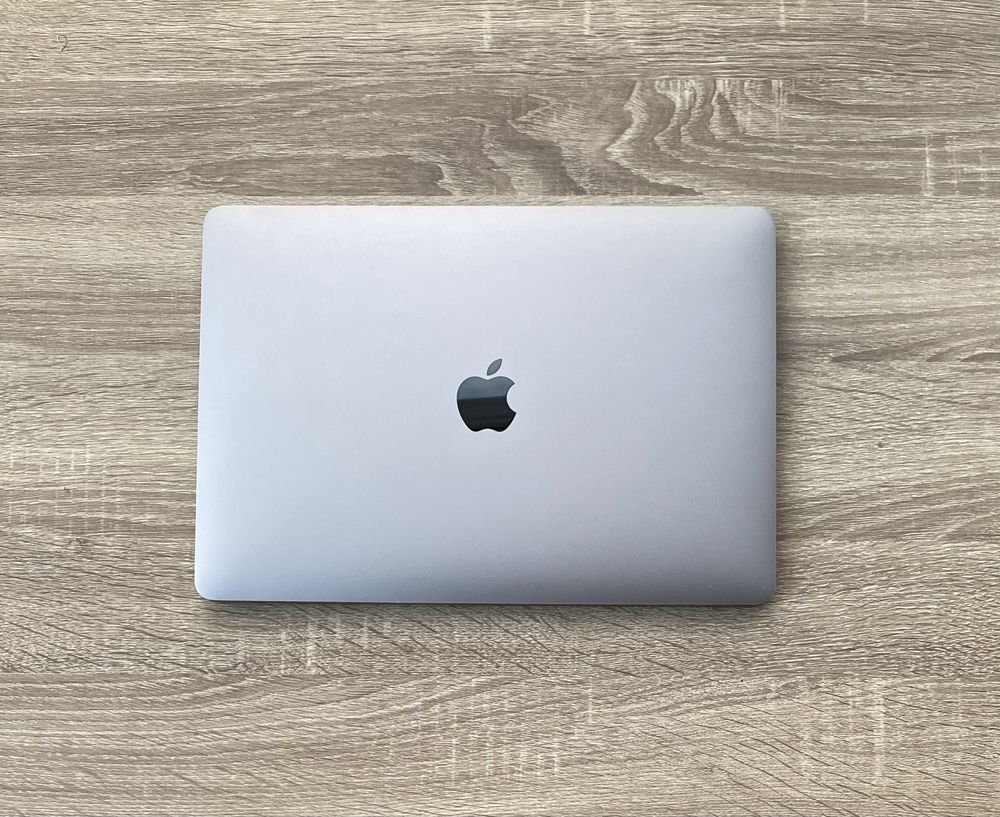 MacBook Pro 13 Retina 2017 | 16gb ram  | i5 2.3/3.6 GHz | 256 SSD