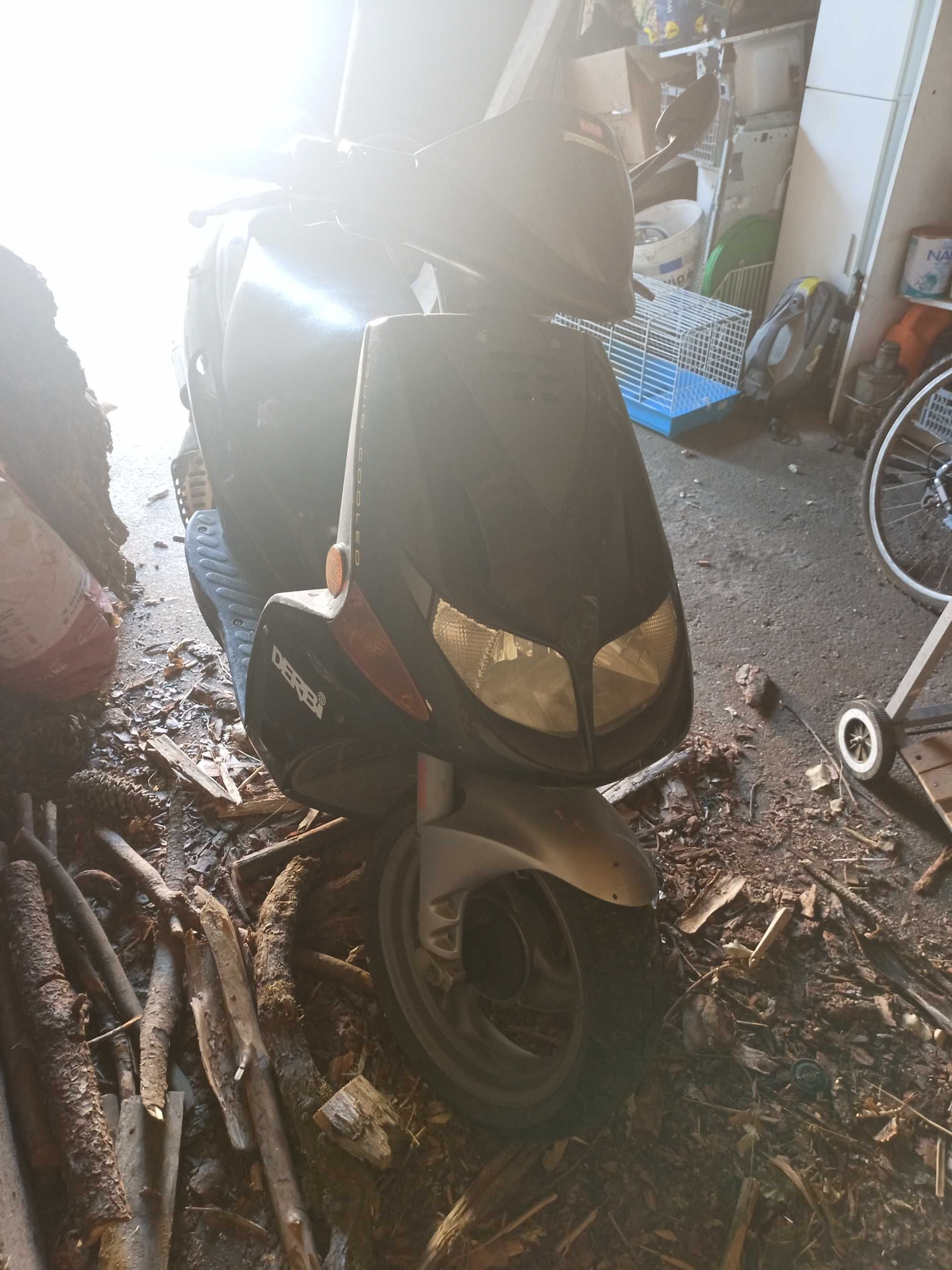 Vendo secooter Dérbi Predator/aceito propostas
