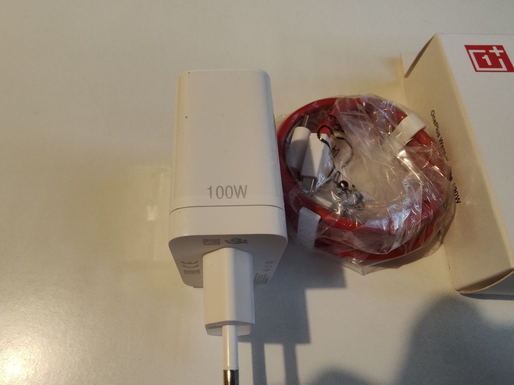 Ładowarka oneplus 100 w superVOOC