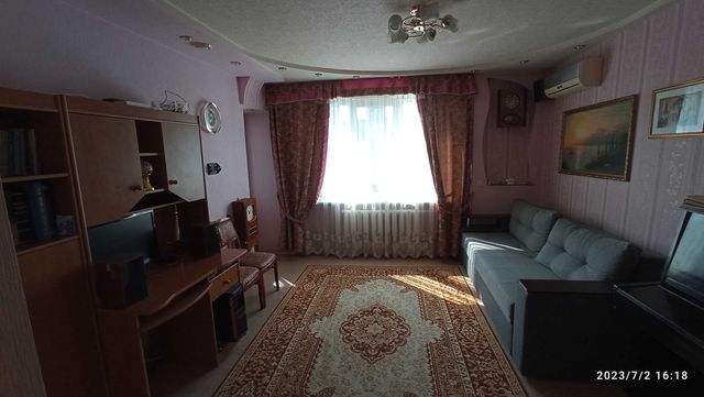 Продам 2-х комнатную квартиру в г.Покровск на м-н Шахтерский.