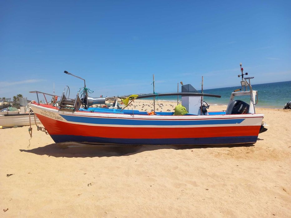Embarcação de Pesca Profissional- 7 Metros