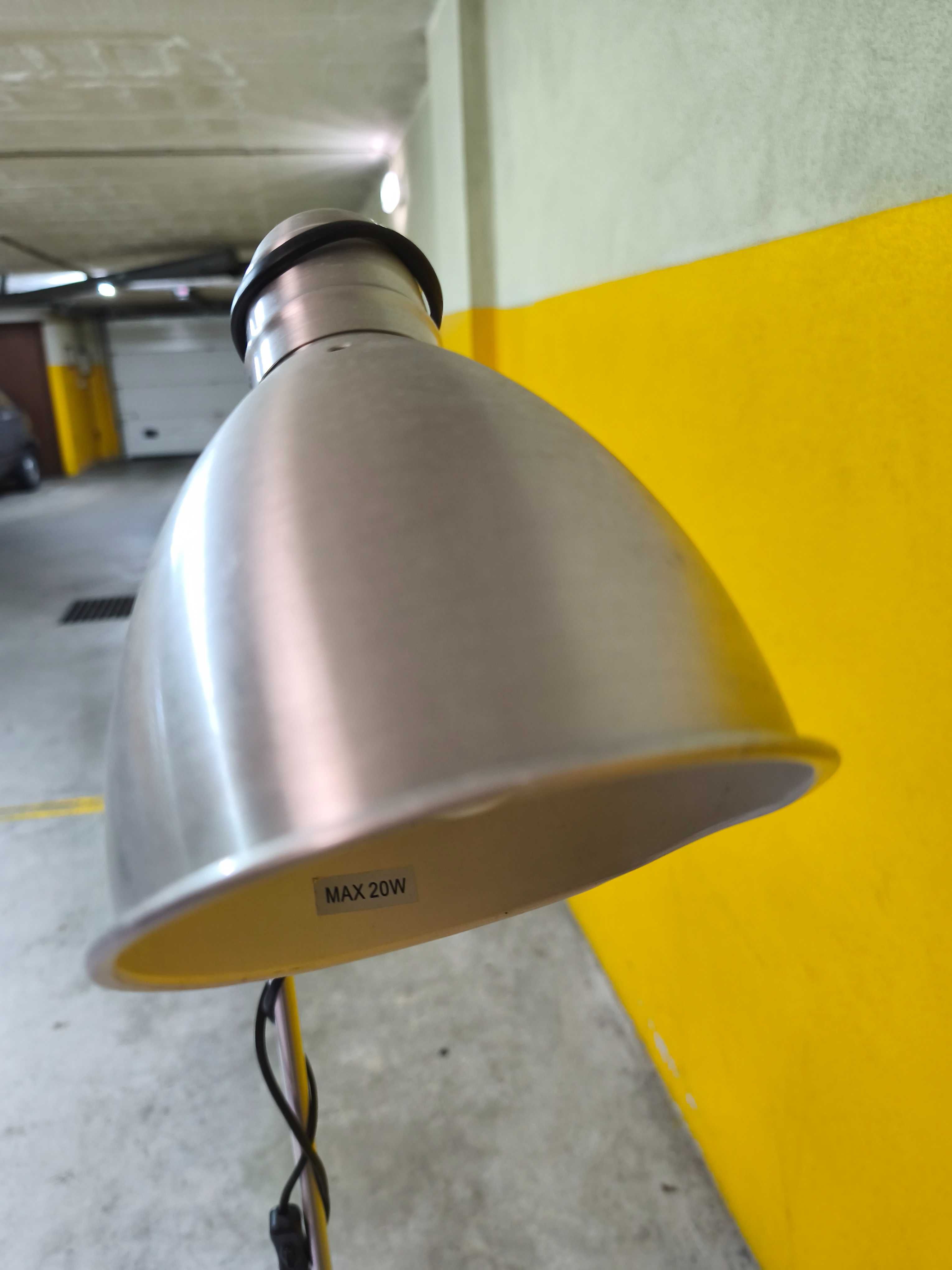 Candeeiro de pé Ikea