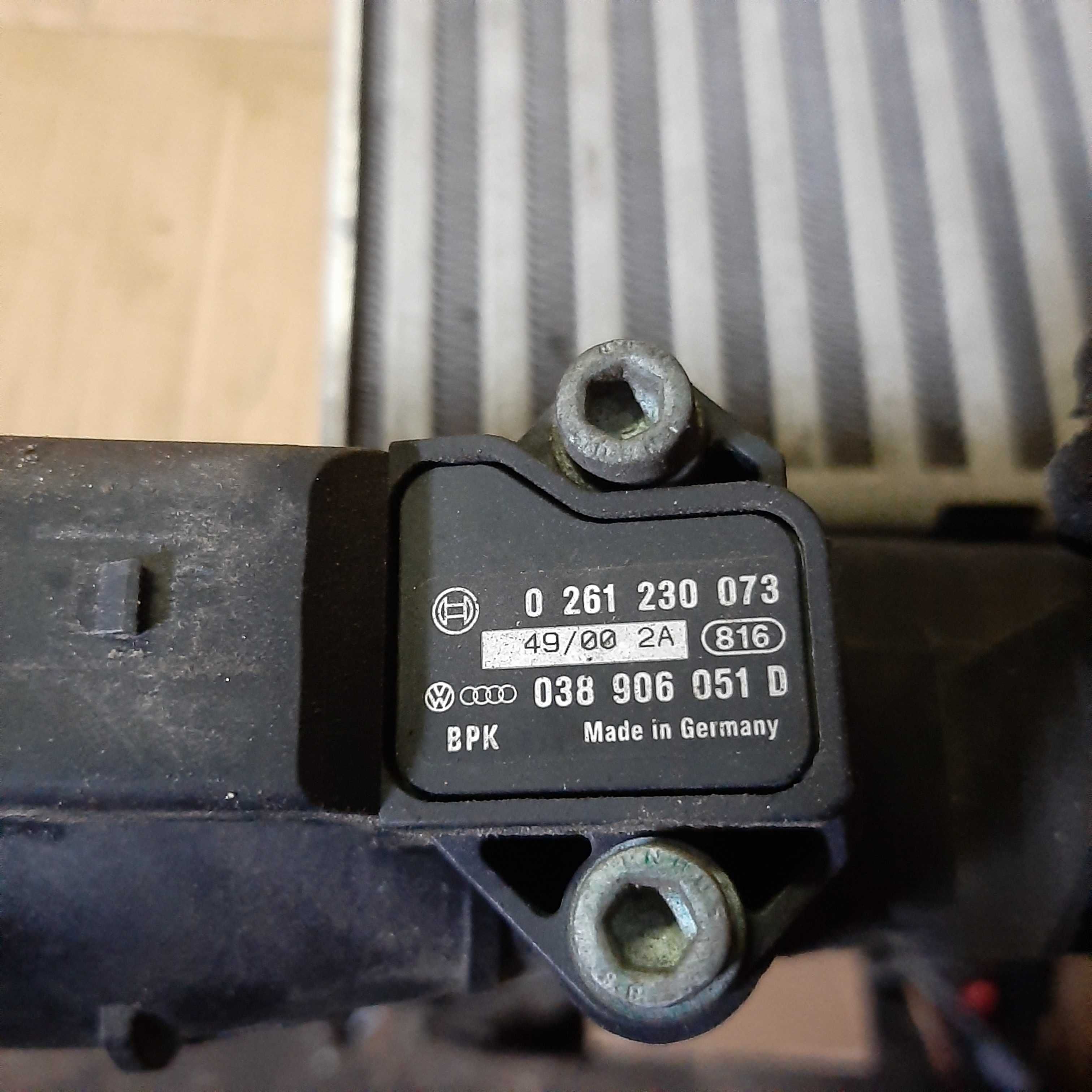Intercooler chłodnica powietrza audi a4 b6 2003r 1.8 turbo benzyna AVJ