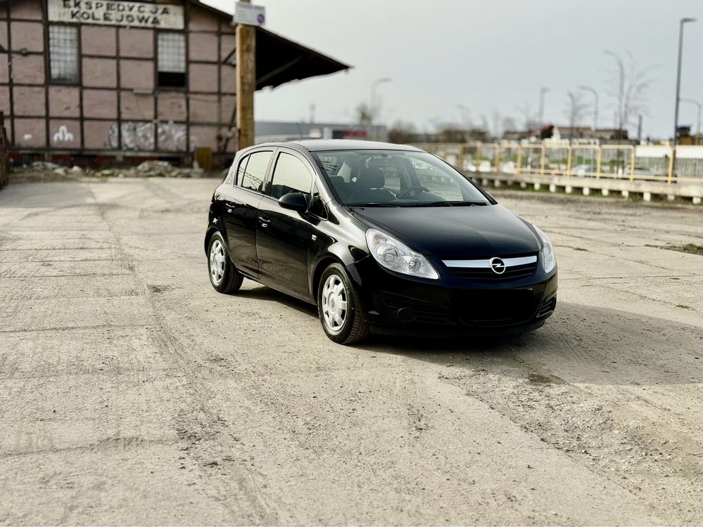 Opel corsa D Benzyna 142 tys km 5 Drzwi Klimatyzacja Sprowadzony