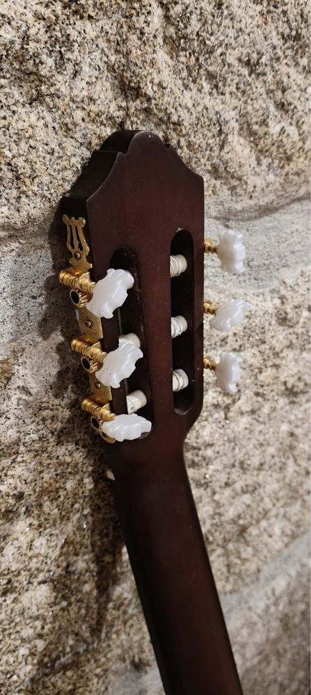 Guitarra Yamaha C70