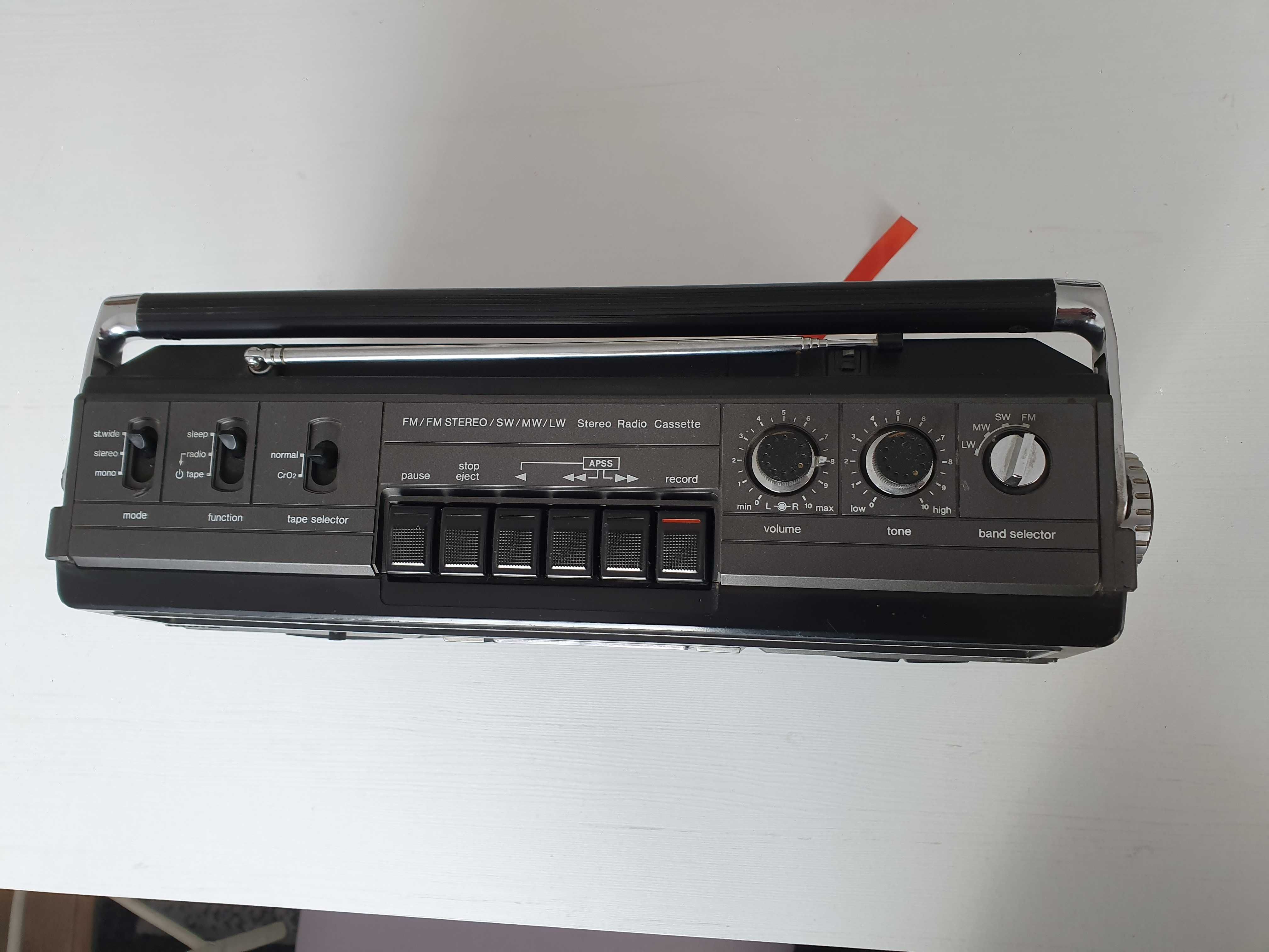 Radiomagnetofon SHARP gf-8181 vintage