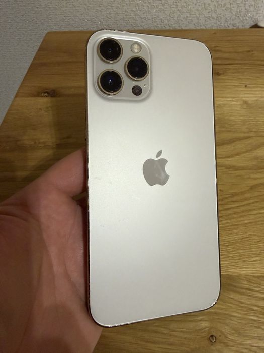 Iphone 12 pro max Gold 128 gb идеал