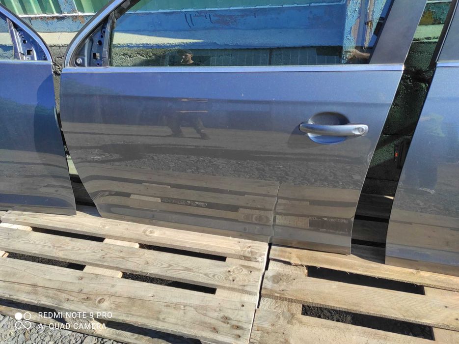 VW Golf 5 6 jetta LD7X kombi drzwi w kolor