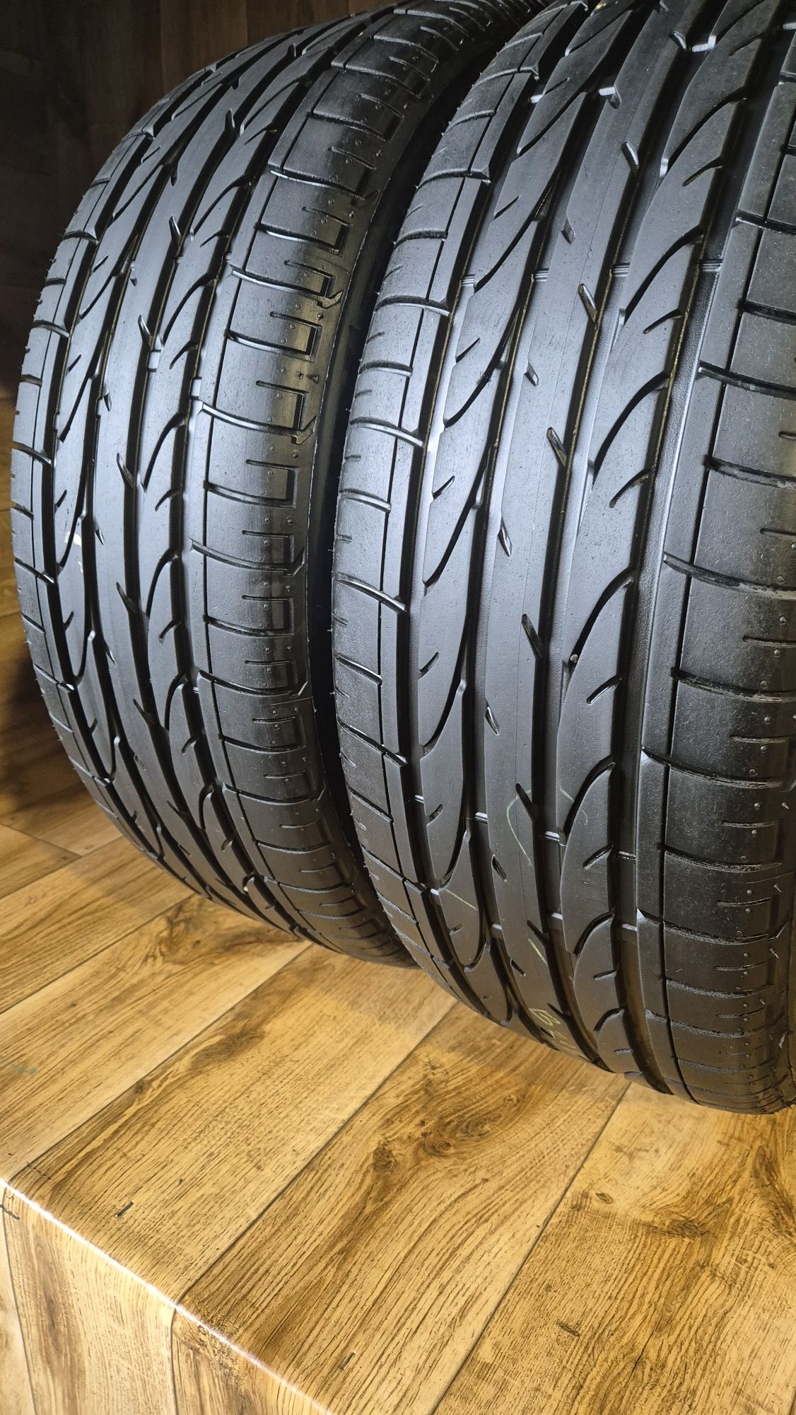 235/45/19 Bridgestone Para Lato 6,5mm 22r