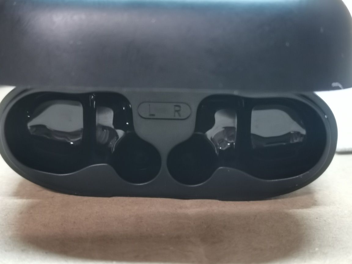Słuchawki Panasonic RZ-B110W czarne bezprzewodowe