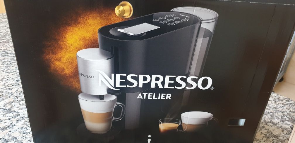 Maquina nova Krups nespresso modelo Atelier