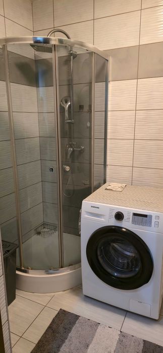 Wynajmę dwupoziomowe , 3 pokojowe mieszkanie.