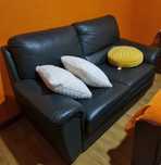 Vendo 2 sofas em pele