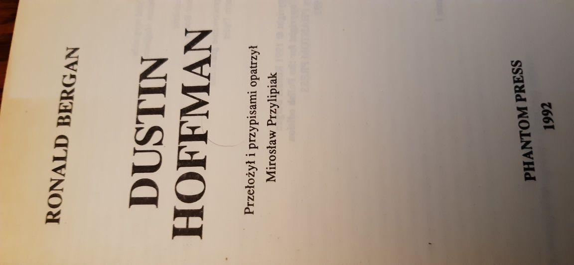 Dustin Hoffman  - Roland Bergan