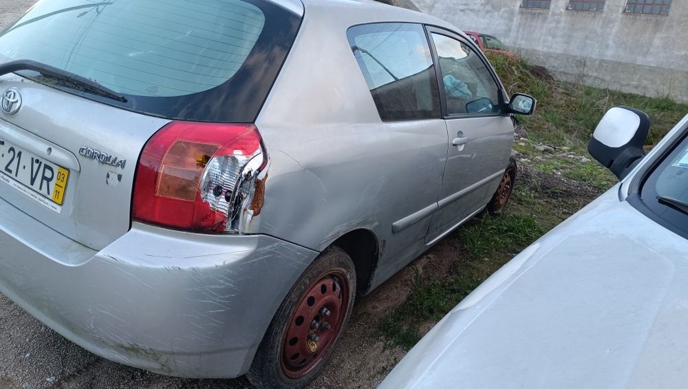 Toyota Corolla E12 vvti 1.4 gasolina peças