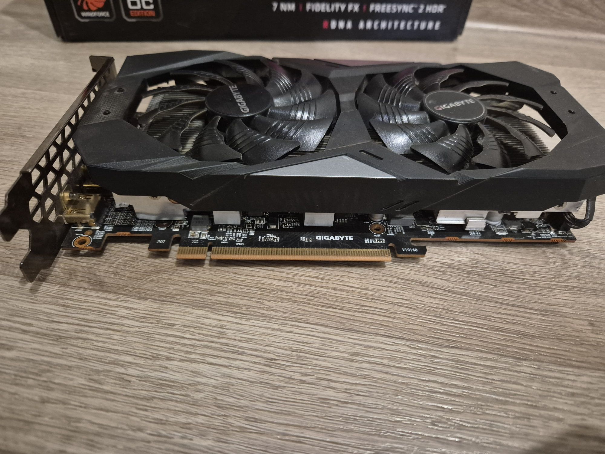 Відеокарта AMD Gigabyte 5600xt