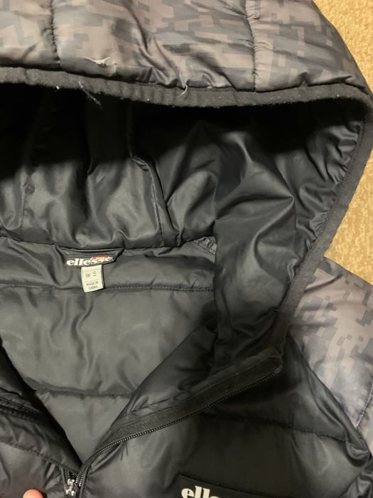 пуховик Ellesse стан хороший