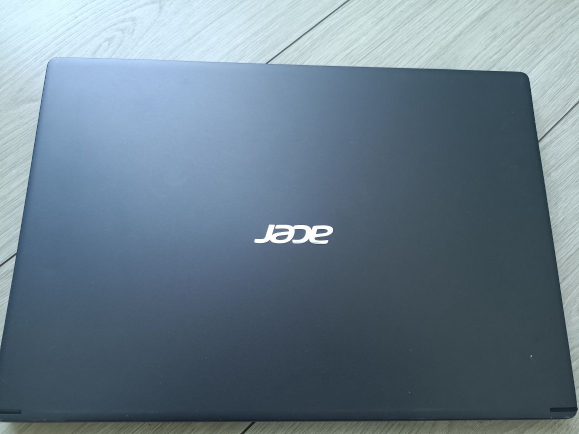 laptop Acer A515-55, 12 GB RAM, i5, NVIDIA GeForce MX350