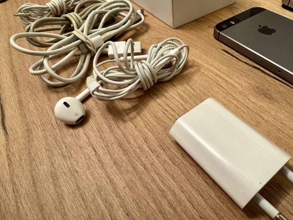 iPhone 5s i iPhone SE