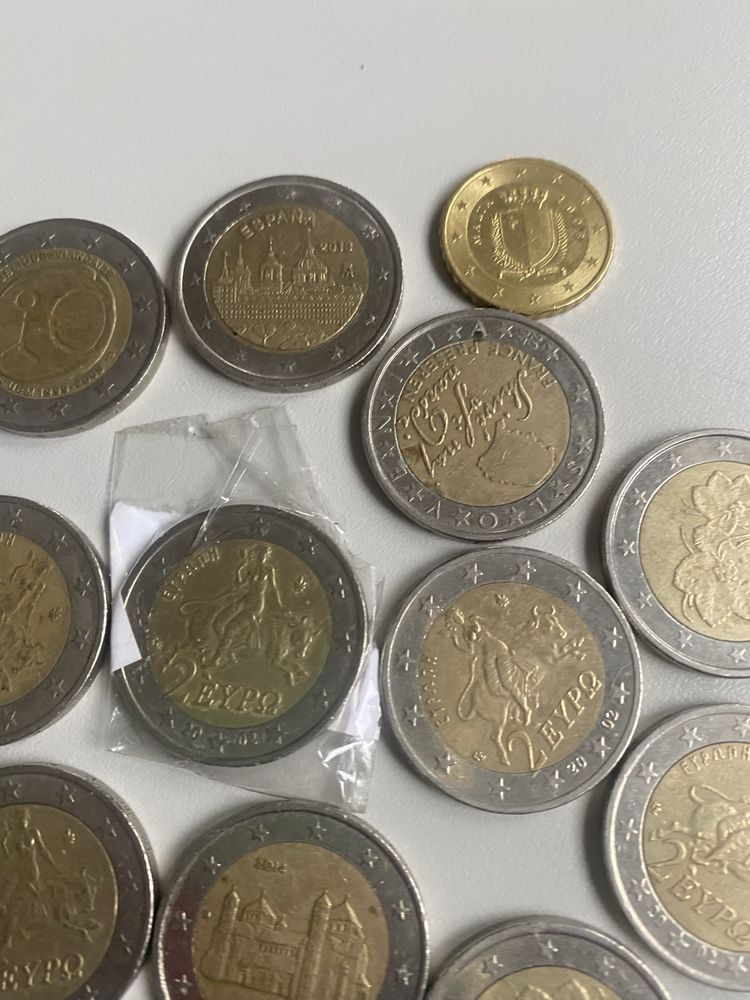 Moedas para colecao de 2€