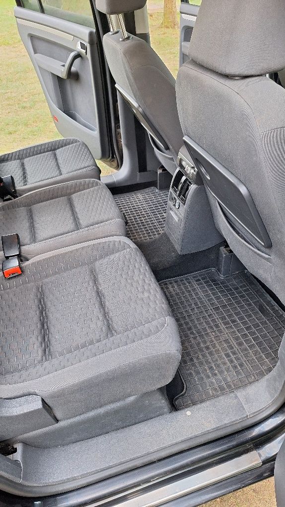 Volkswagen Touran 2007, 1.9 tdi, 5 osobowy