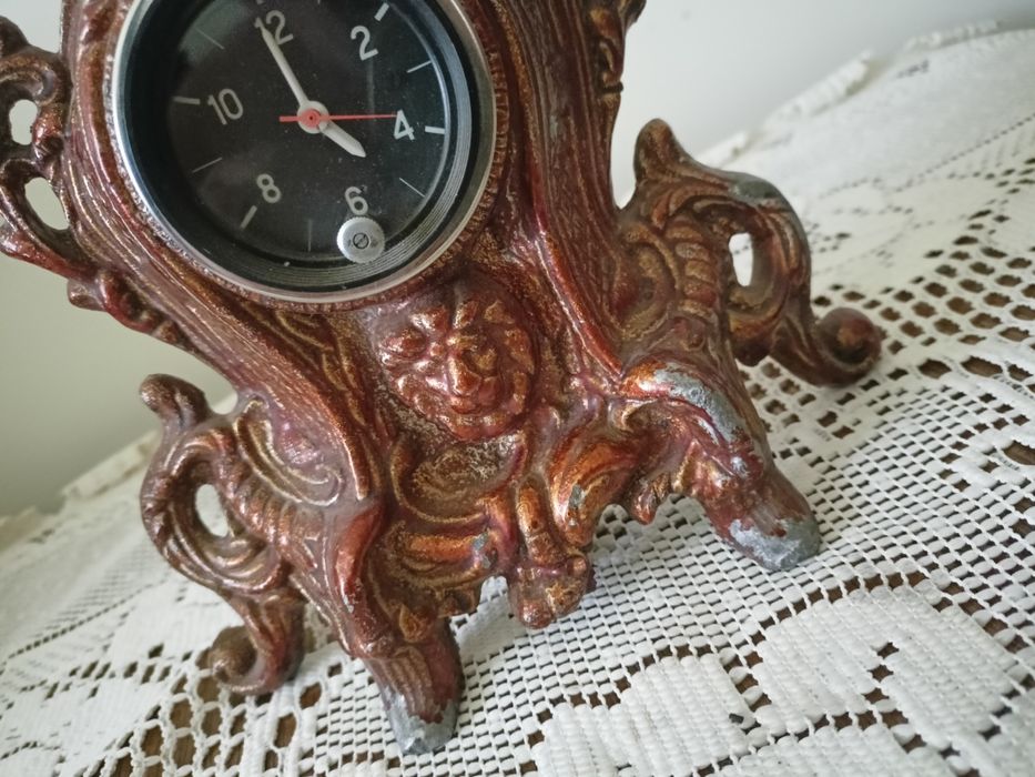 Zegar stojący z mosiądzu