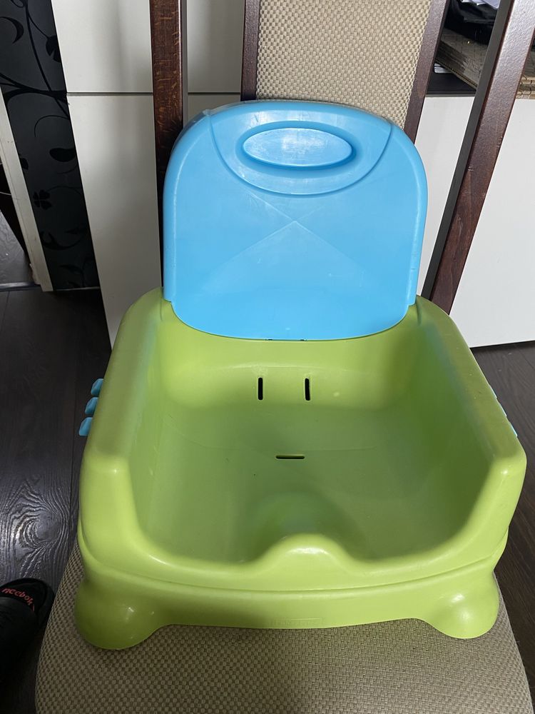 Krzeselko do karmienia Fisher Price montowane na krzesło