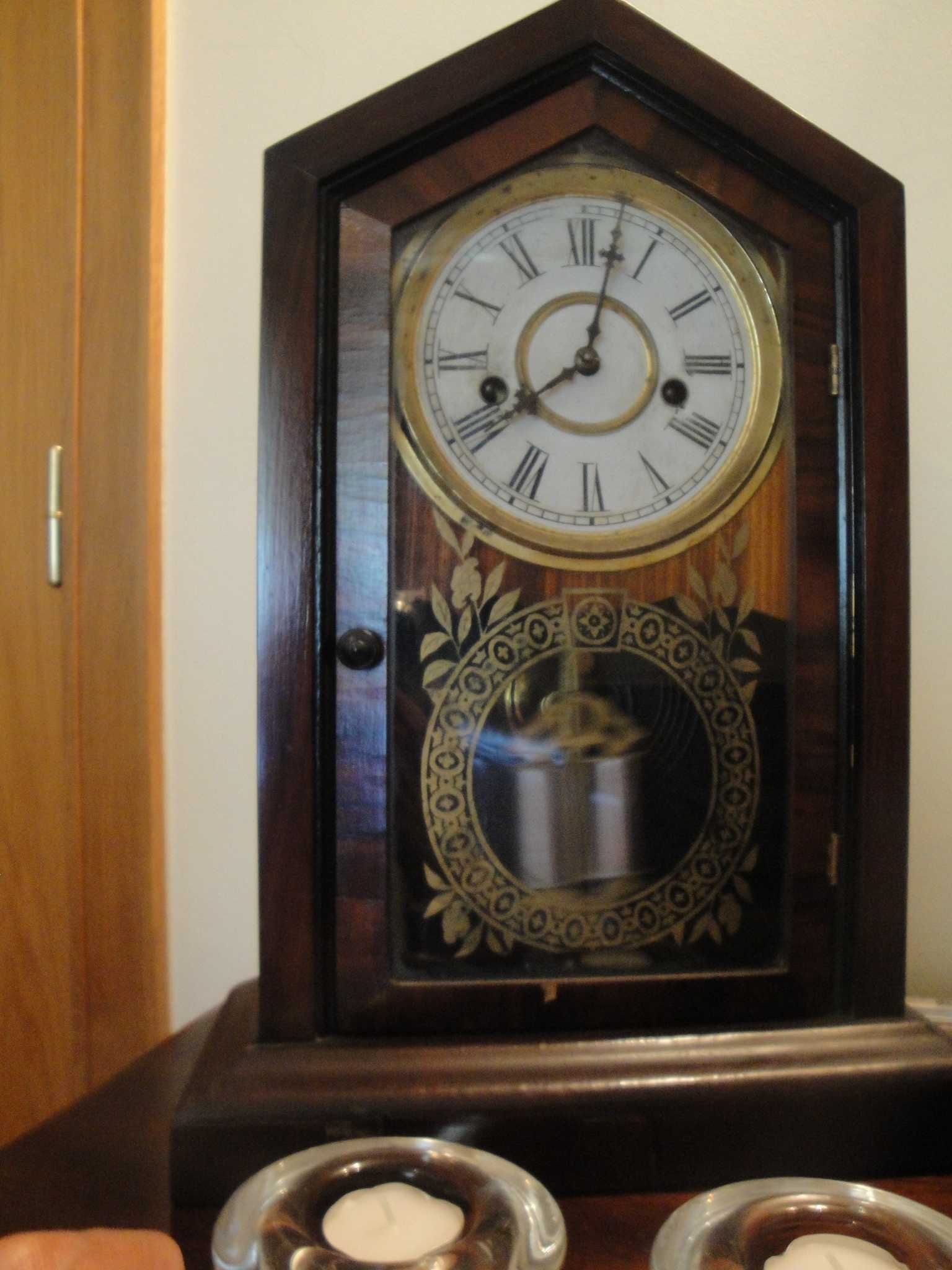 Bonito Relógio antigo